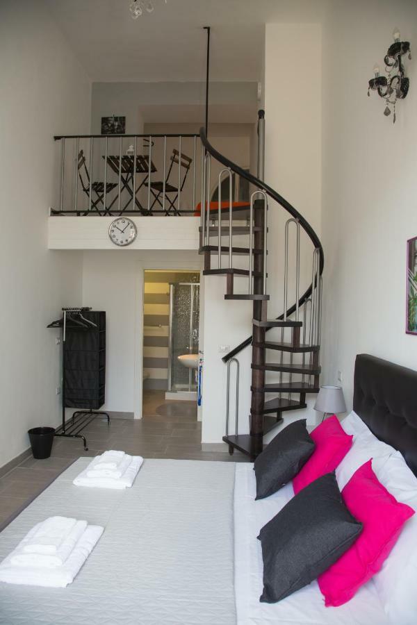 Vesuvius Luxury Suites Napoli Exterior foto