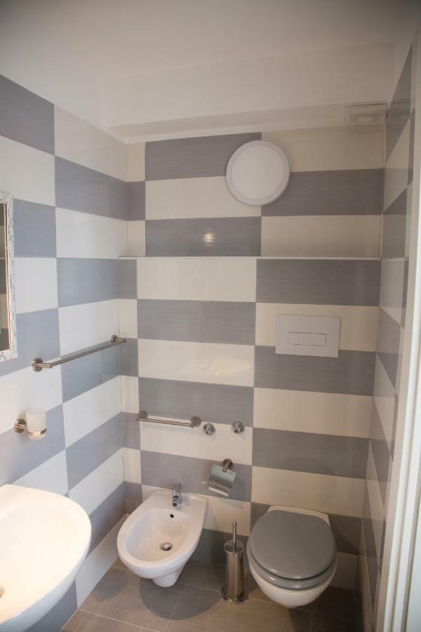 Vesuvius Luxury Suites Napoli Exterior foto