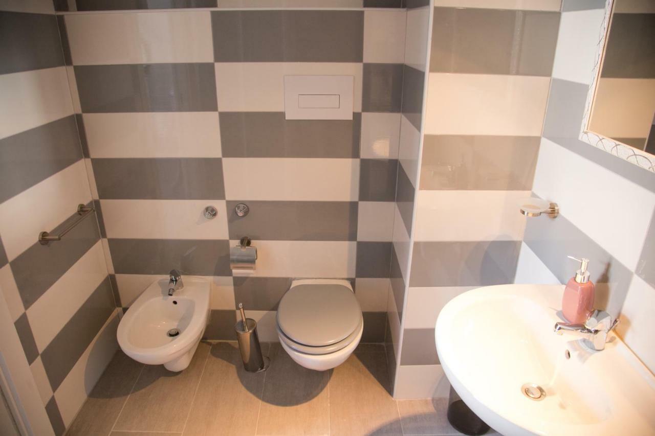 Vesuvius Luxury Suites Napoli Exterior foto