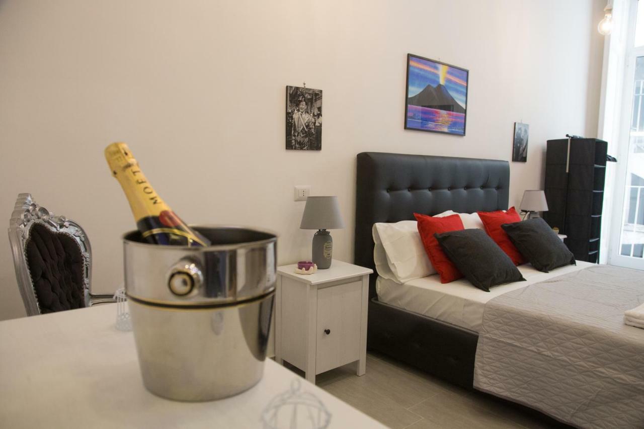 Vesuvius Luxury Suites Napoli Exterior foto